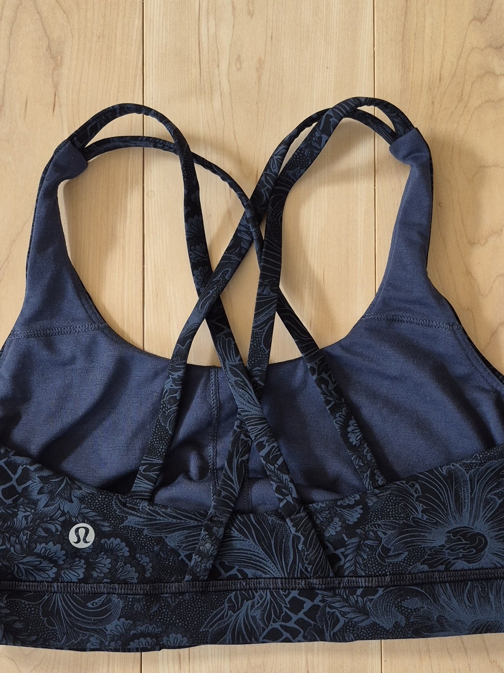 Lululemon Free To Be Bra - Navy Floral Cross-Back 💙 Small (Size 2 Or 4)